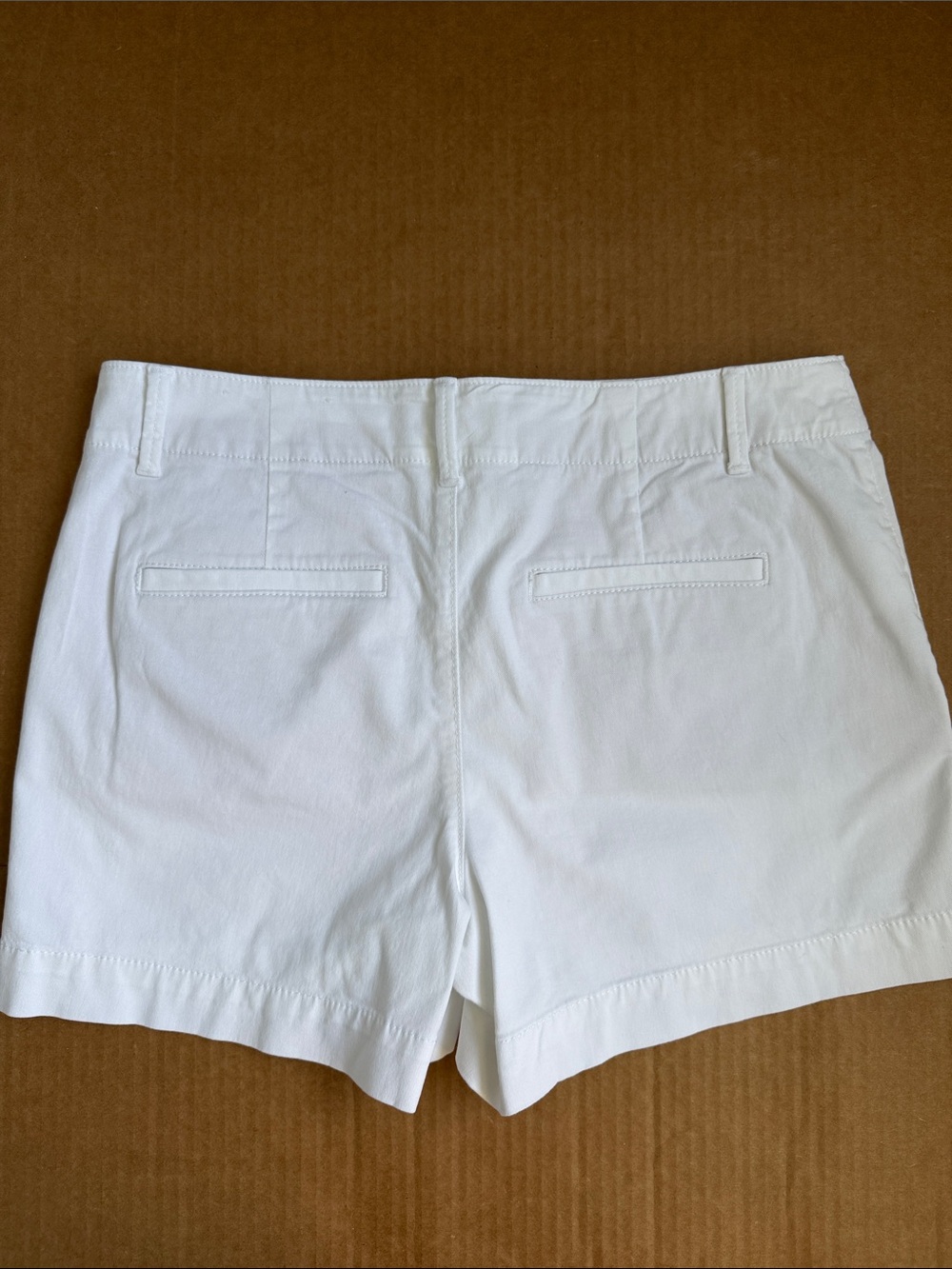 LOFT White The Monroe 4” Shorts - Picture 4 of 7